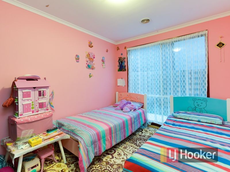 3 Forsyth Court, Cranbourne North VIC 3977