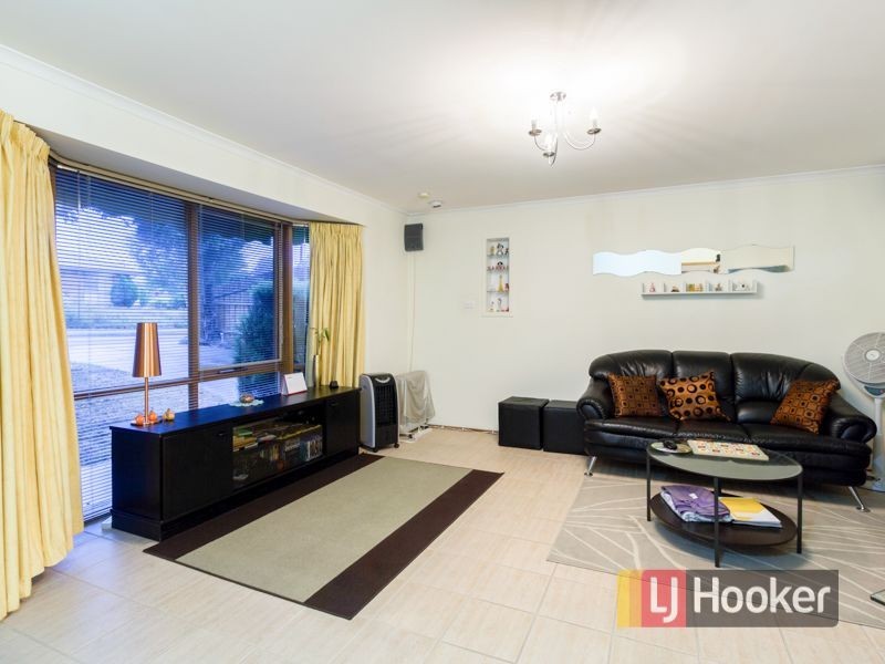 4 Weeden Crescent, Hallam VIC 3803