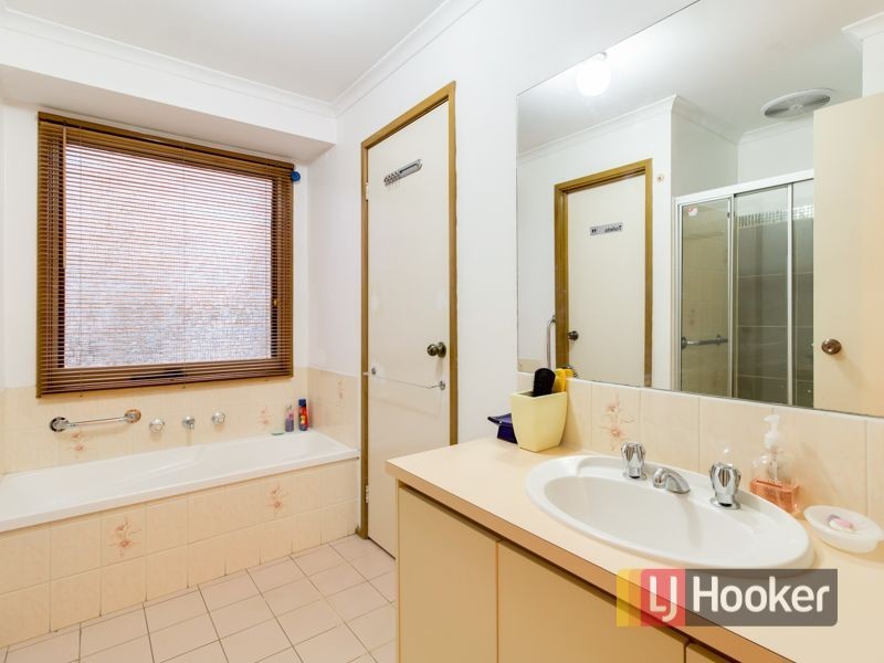 4 Weeden Crescent, Hallam VIC 3803