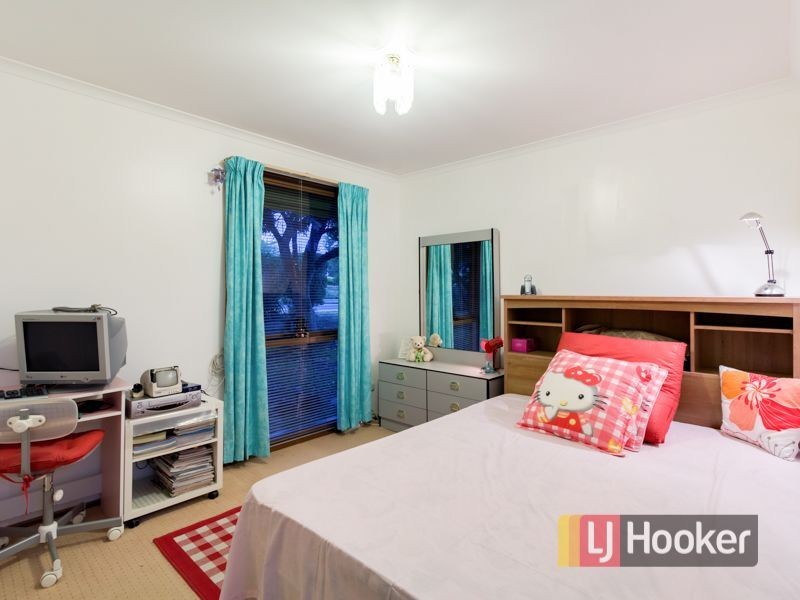 4 Weeden Crescent, Hallam VIC 3803