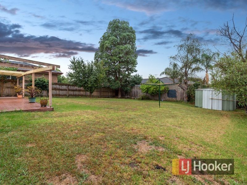 4 Weeden Crescent, Hallam VIC 3803
