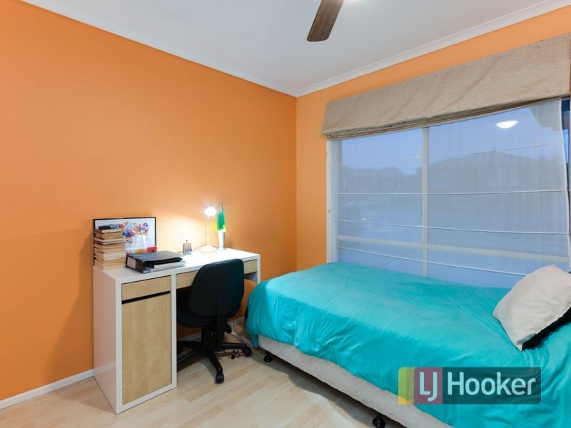 94 Warana Drive, Hampton Park VIC 3976