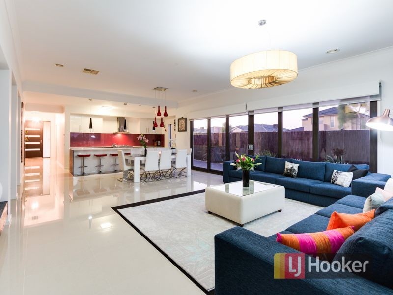 58 Evesham Street, Cranbourne North VIC 3977