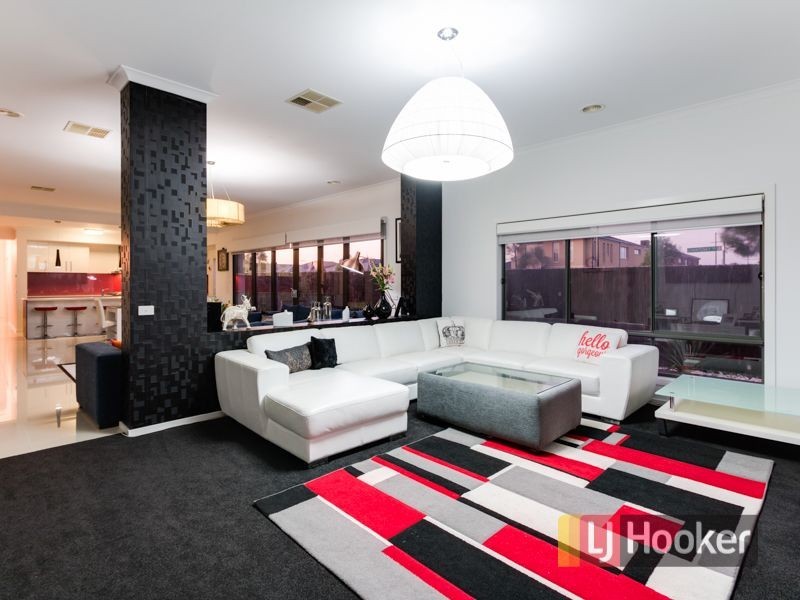 58 Evesham Street, Cranbourne North VIC 3977