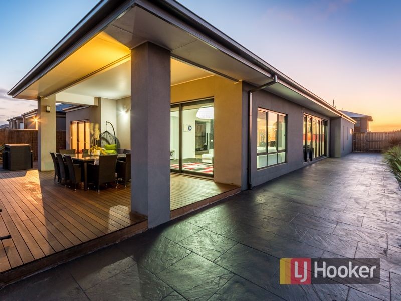 58 Evesham Street, Cranbourne North VIC 3977