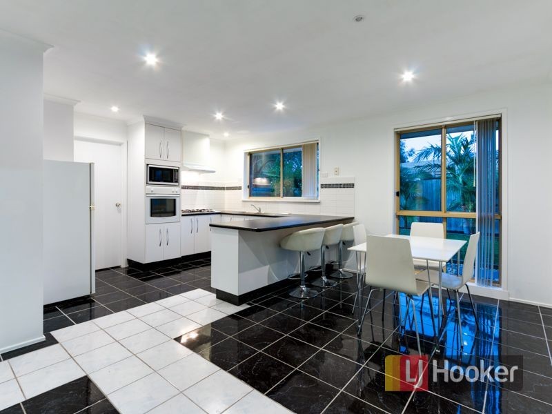 8 Cash Close, Hampton Park VIC 3976