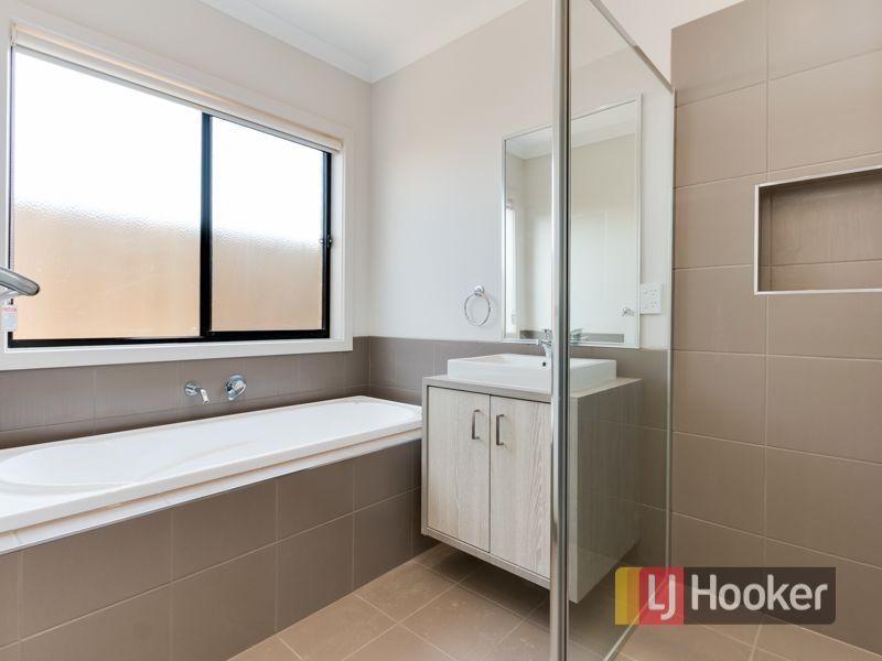 Lot 200 Chevrolet Road, Cranbourne East VIC 3977