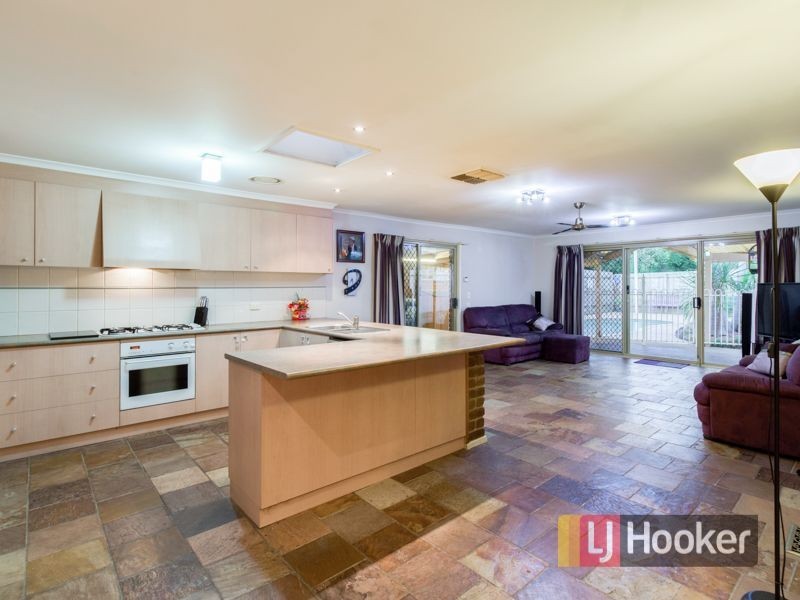 6 Cody Avenue, Hampton Park VIC 3976