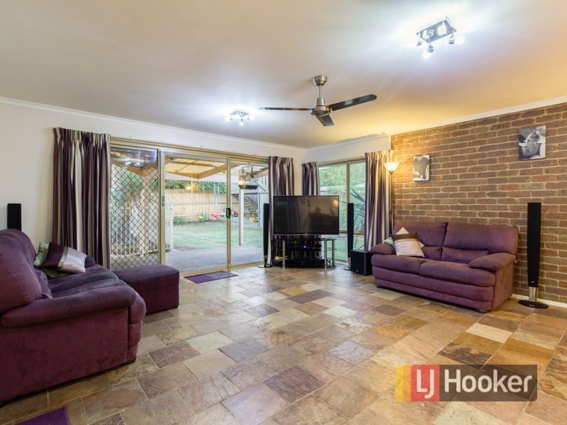 6 Cody Avenue, Hampton Park VIC 3976