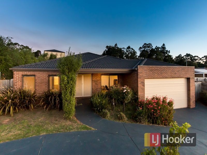 27 Claudia Crescent, Drouin VIC 3818