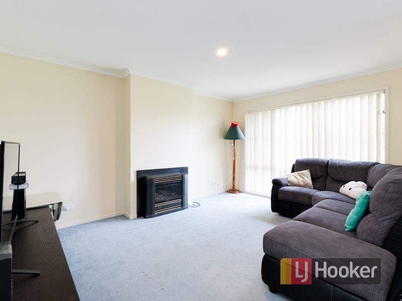 13 Woodchase Court, Cranbourne East VIC 3977