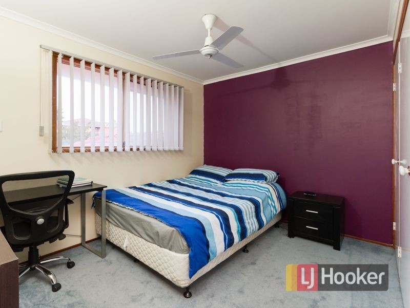 8 Edward Freeth Drive, Endeavour Hills VIC 3802