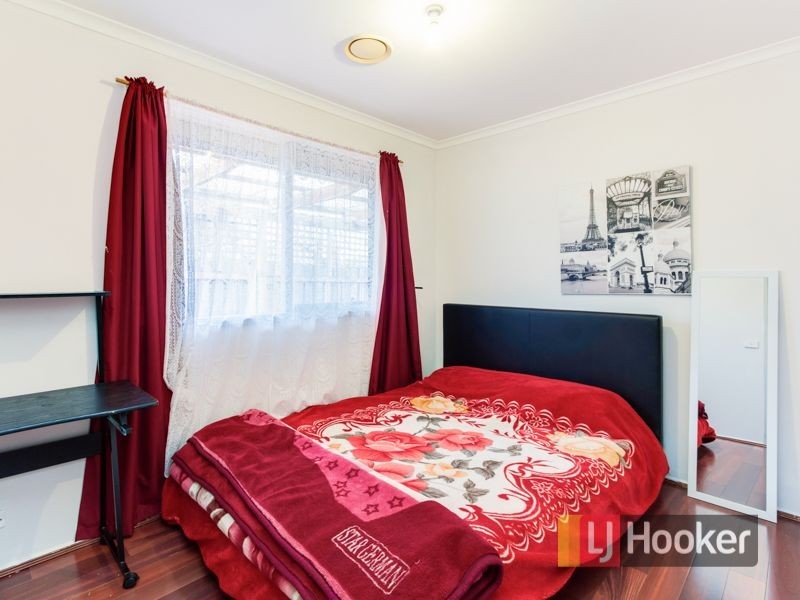 16 Warana Drive, Hampton Park VIC 3976