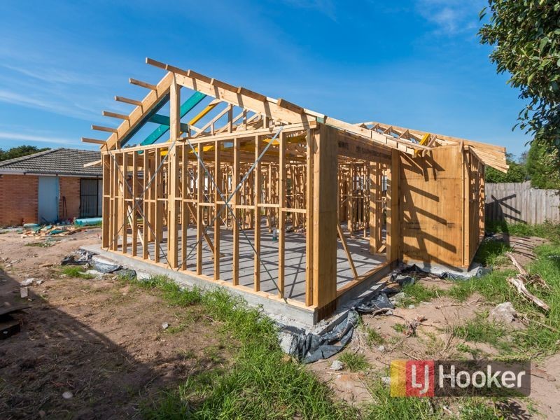 13A Parkland Avenue, Hampton Park VIC 3976