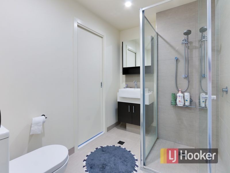 802/80 Cheltenham Road, Dandenong VIC 3175