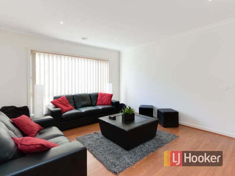 68 Fiorelli Boulevard, Cranbourne East VIC 3977