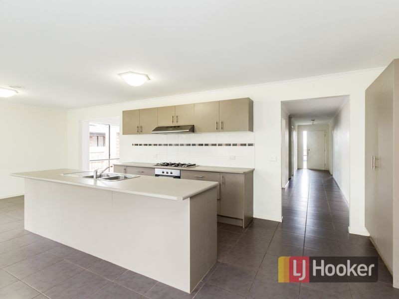 5 Bando Court, Hampton Park VIC 3976
