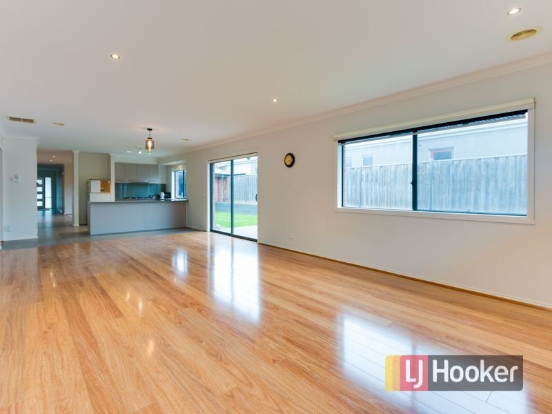 42 Tobin Way, Lyndhurst VIC 3975