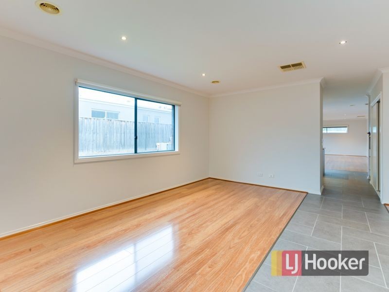 42 Tobin Way, Lyndhurst VIC 3975