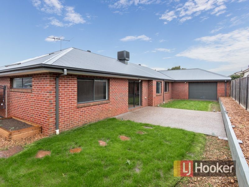 42 Tobin Way, Lyndhurst VIC 3975