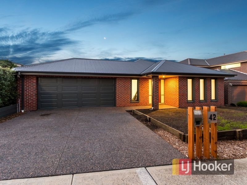42 Tobin Way, Lyndhurst VIC 3975