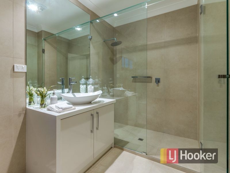 10 Pleasant View Crescent, Wheelers Hill VIC 3150