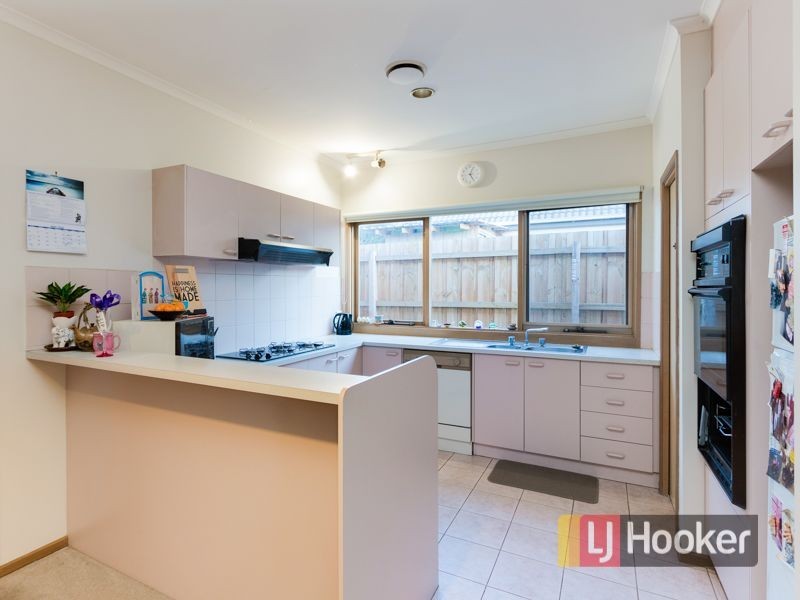 4 Raphael Street, Hallam VIC 3803