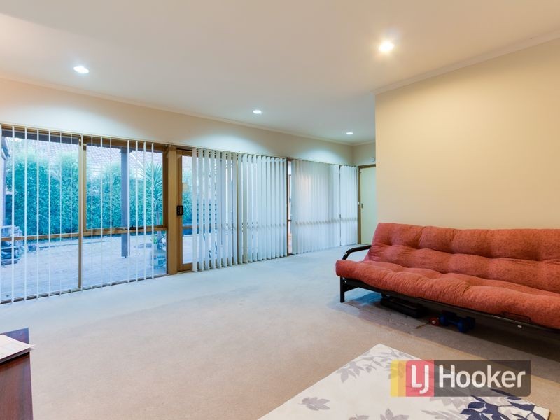 4 Raphael Street, Hallam VIC 3803