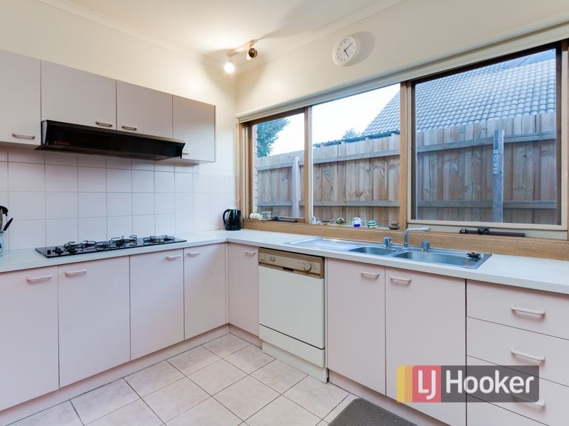 4 Raphael Street, Hallam VIC 3803