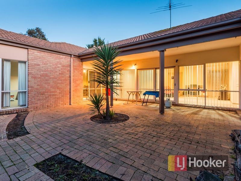 4 Raphael Street, Hallam VIC 3803