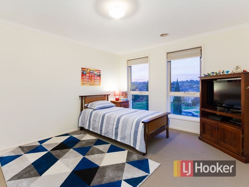 9 Grosvenor Place, Narre Warren North VIC 3804
