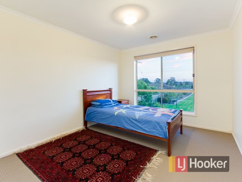 9 Grosvenor Place, Narre Warren North VIC 3804