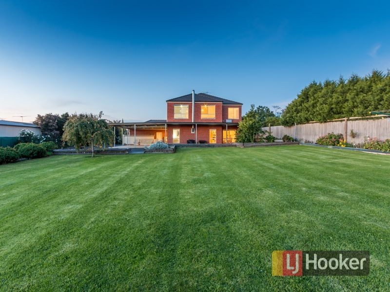9 Grosvenor Place, Narre Warren North VIC 3804