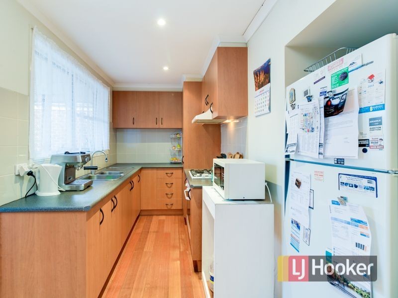 8 Highland Avenue, Hampton Park VIC 3976