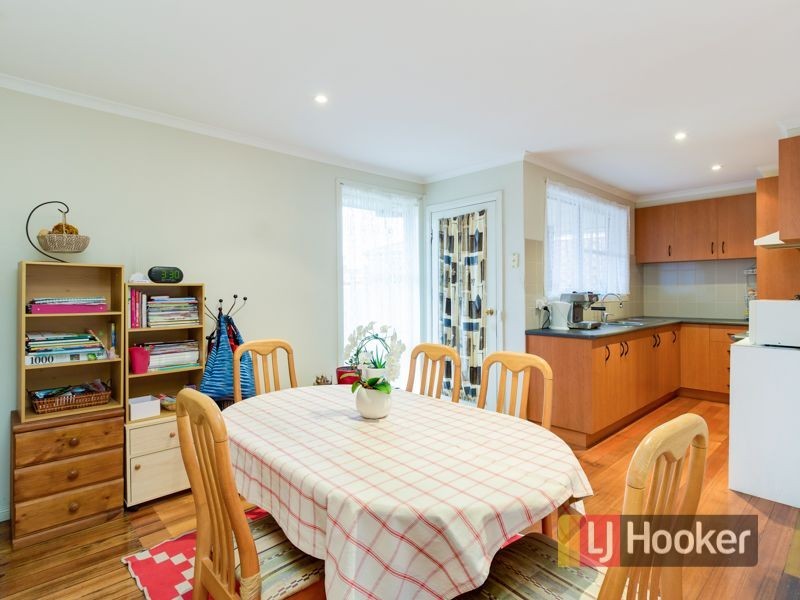 8 Highland Avenue, Hampton Park VIC 3976