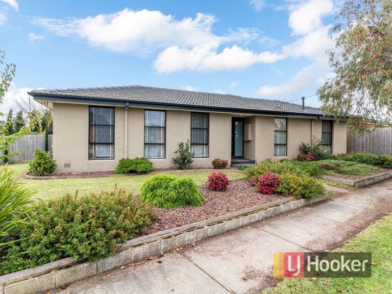 8 Highland Avenue, Hampton Park VIC 3976