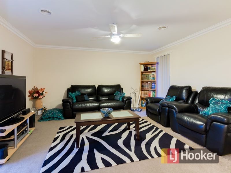 3 Tekarra Drive, Hampton Park VIC 3976