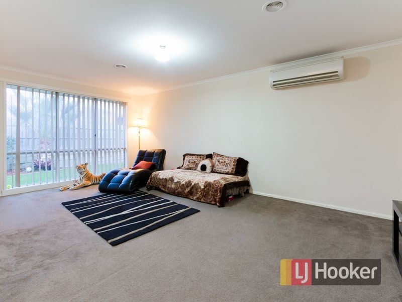 3 Tekarra Drive, Hampton Park VIC 3976