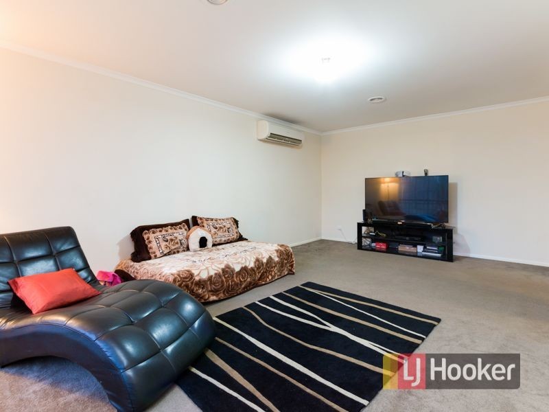 3 Tekarra Drive, Hampton Park VIC 3976