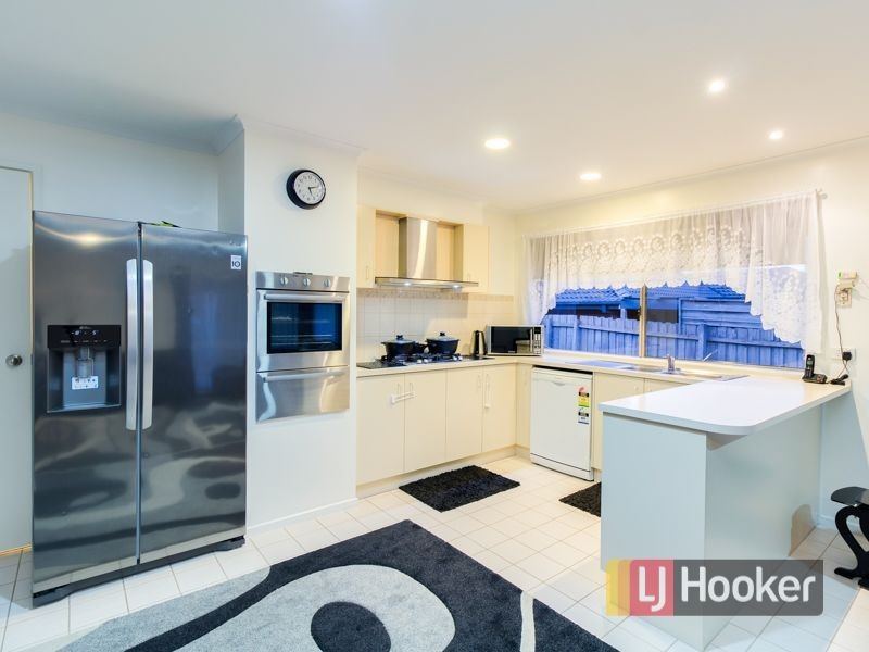 16 James Bathe Way, Narre Warren South VIC 3805