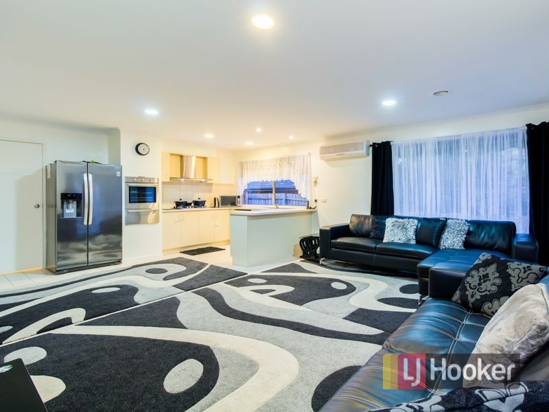 16 James Bathe Way, Narre Warren South VIC 3805
