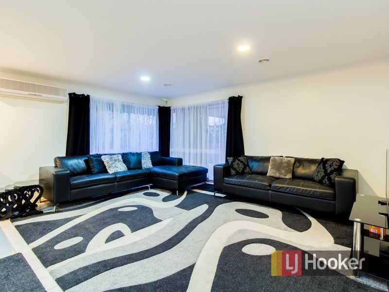16 James Bathe Way, Narre Warren South VIC 3805