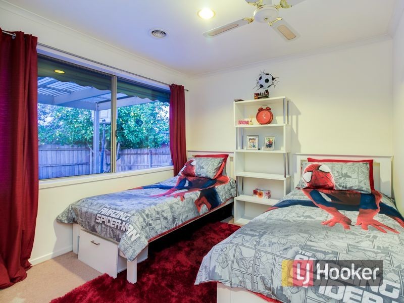 16 James Bathe Way, Narre Warren South VIC 3805