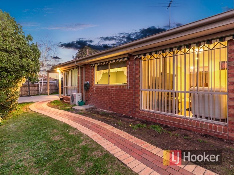 16 James Bathe Way, Narre Warren South VIC 3805