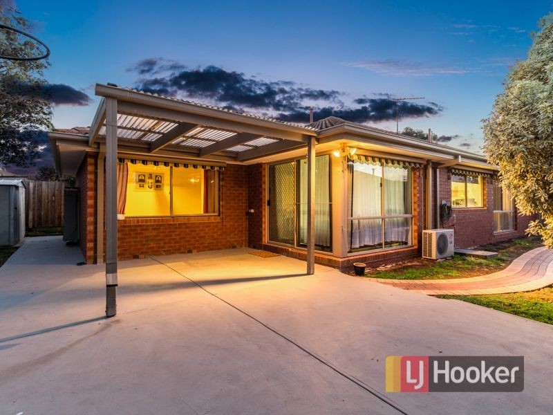 16 James Bathe Way, Narre Warren South VIC 3805
