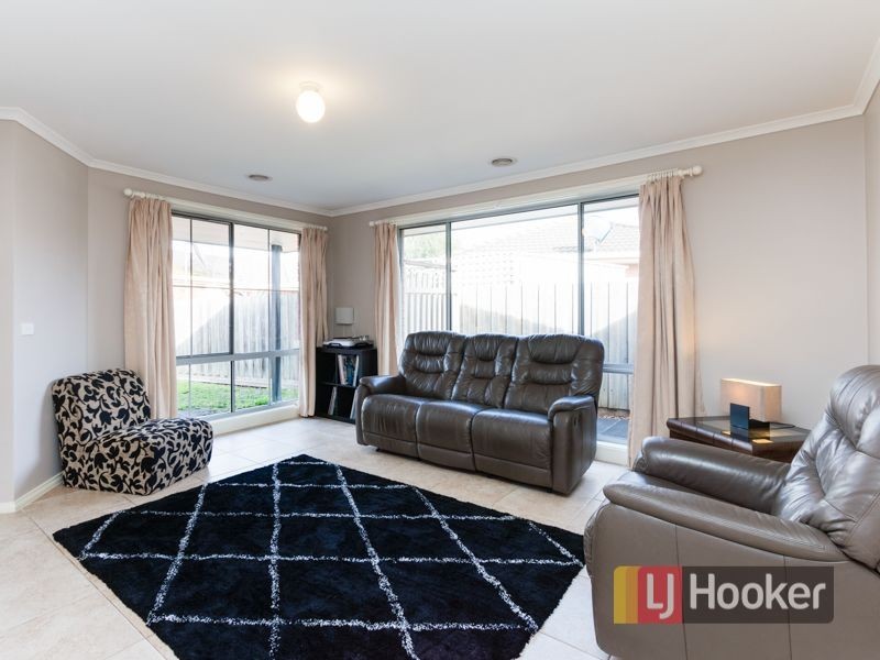 2 Isaac Court, Cranbourne West VIC 3977