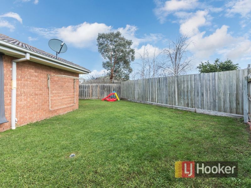 2 Isaac Court, Cranbourne West VIC 3977