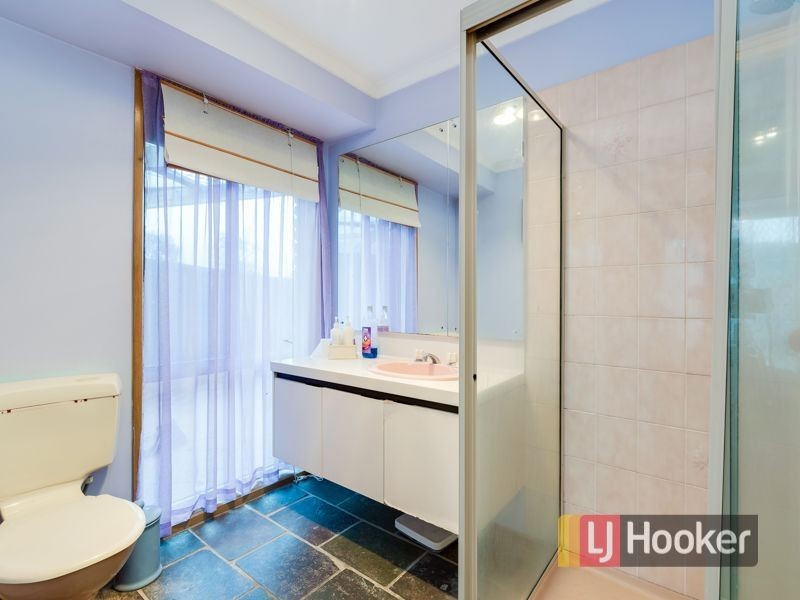 4 Riley Place, Hampton Park VIC 3976