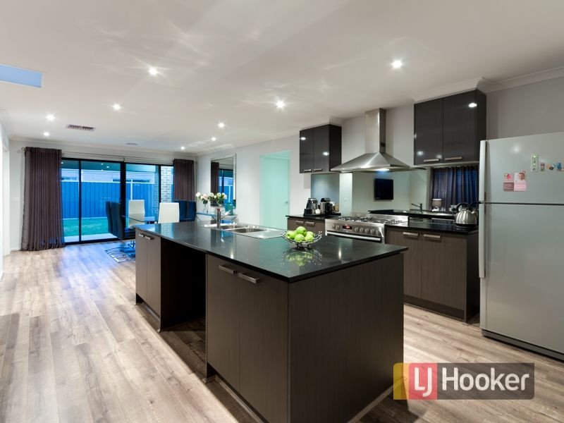 11. Damper Way, Lynbrook VIC 3975