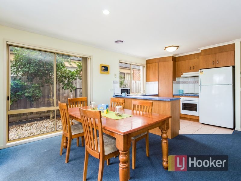 21 The Glade, Hampton Park VIC 3976
